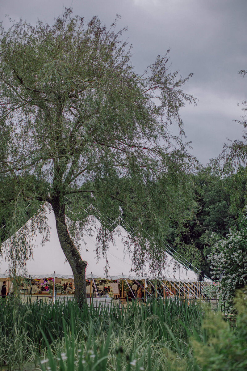 11 marquee-wedding-oxfordshire
