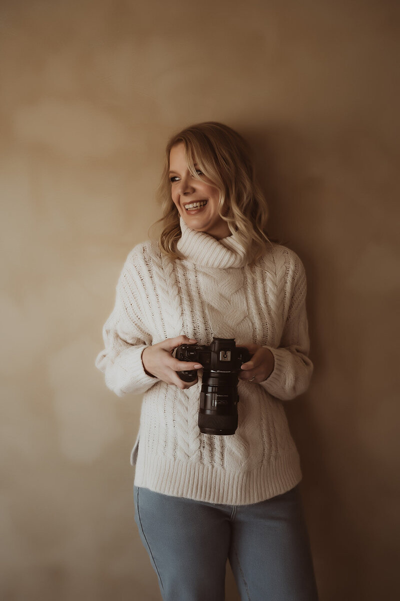 Edmonton Newborn Photographer Kelsie Kelly