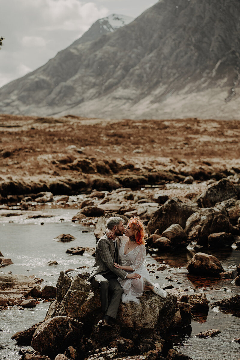 Danielle-Leslie-Photography-2021-alternative-scotland-wedding-photographer-0366