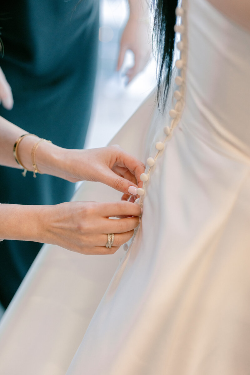 Getting Ready  Tori & Sam-184