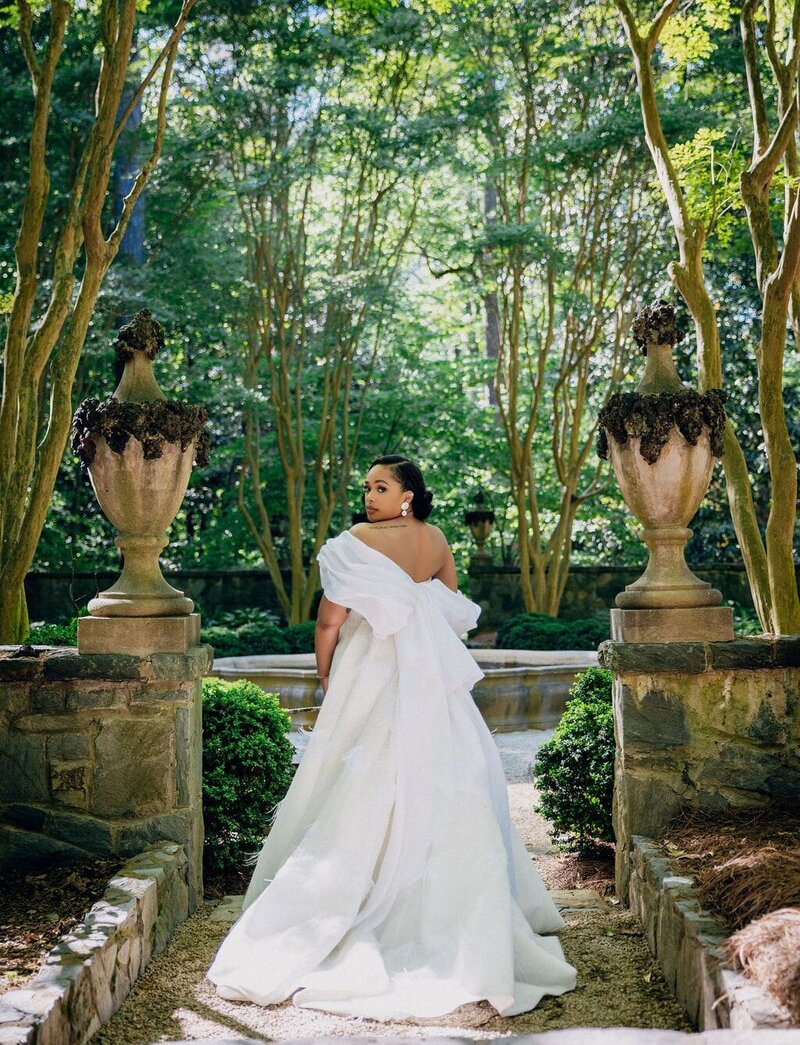 black-bride-portrait-swan-house-garden-reem-photography-min