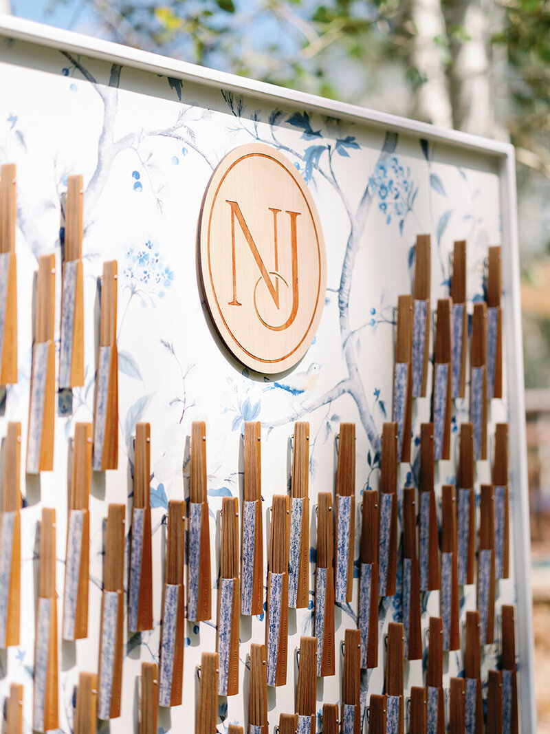 Accordion Fan Escort wall display