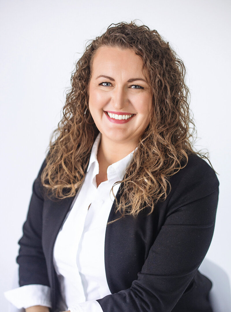 Hannah_Stork_Headshot_Finals-1