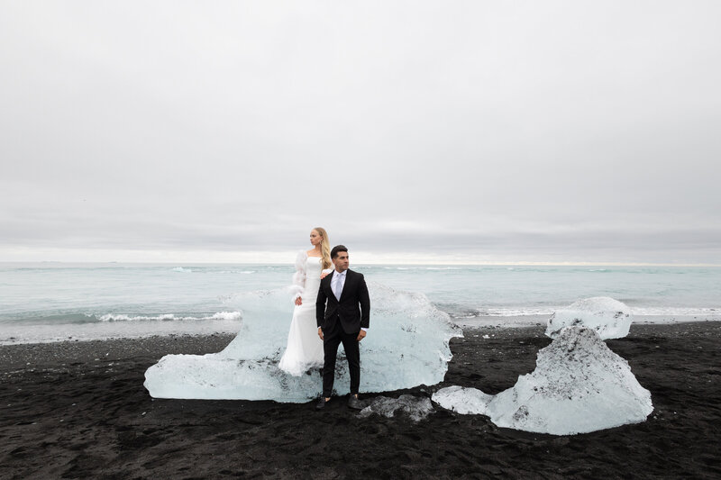 Diamond Beach Elopement Iceland Desitnation wedding photographer