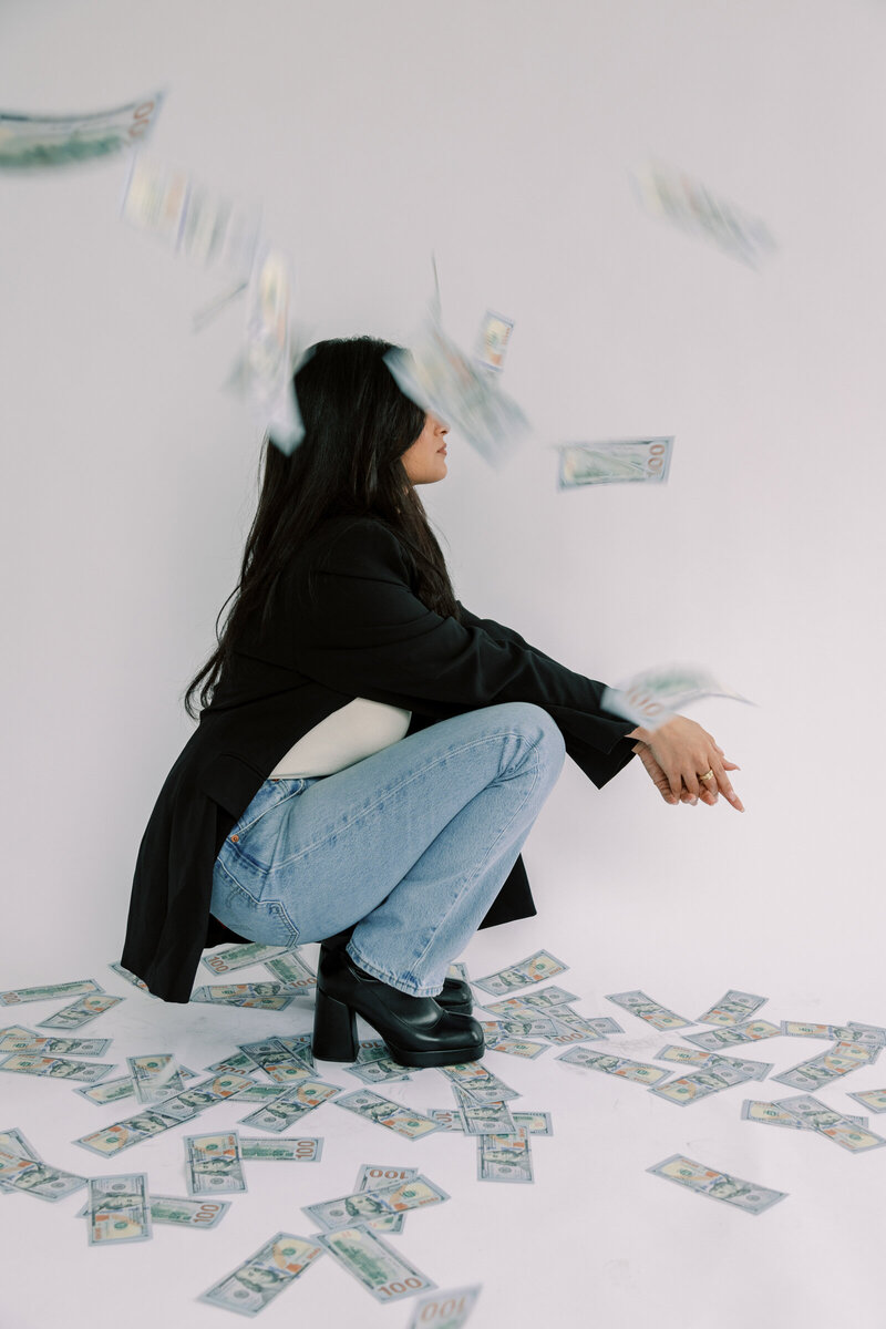 Online course to help automate your sales for busy entrepreneurs and influencers