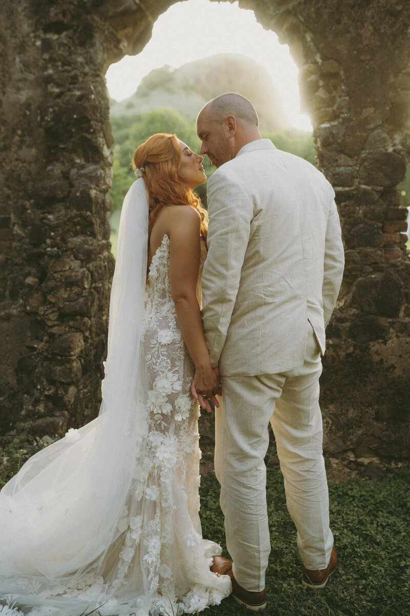 saint-lucia-wedding-couple-portraits-ruins-vintage-style