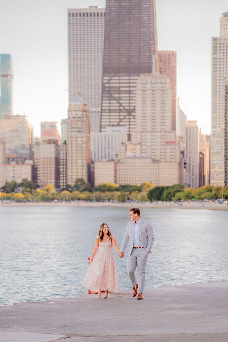 north-avenue-pier-engagement-session (35)