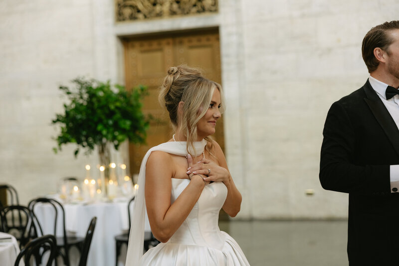 AveryPhillipsPhoto-Morgan+Dominic-DetroitInstituteofArtsWedding-269