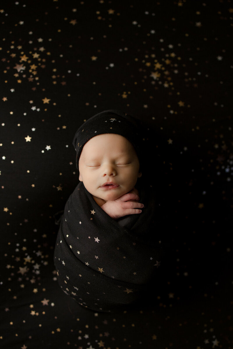 baby with stars
