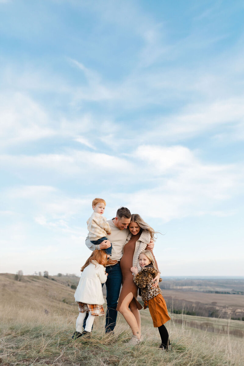 Fall-FamilyofFive-EdenPrairie-Bloomington-Minnesota-RelaxedFamilyPhotographer15