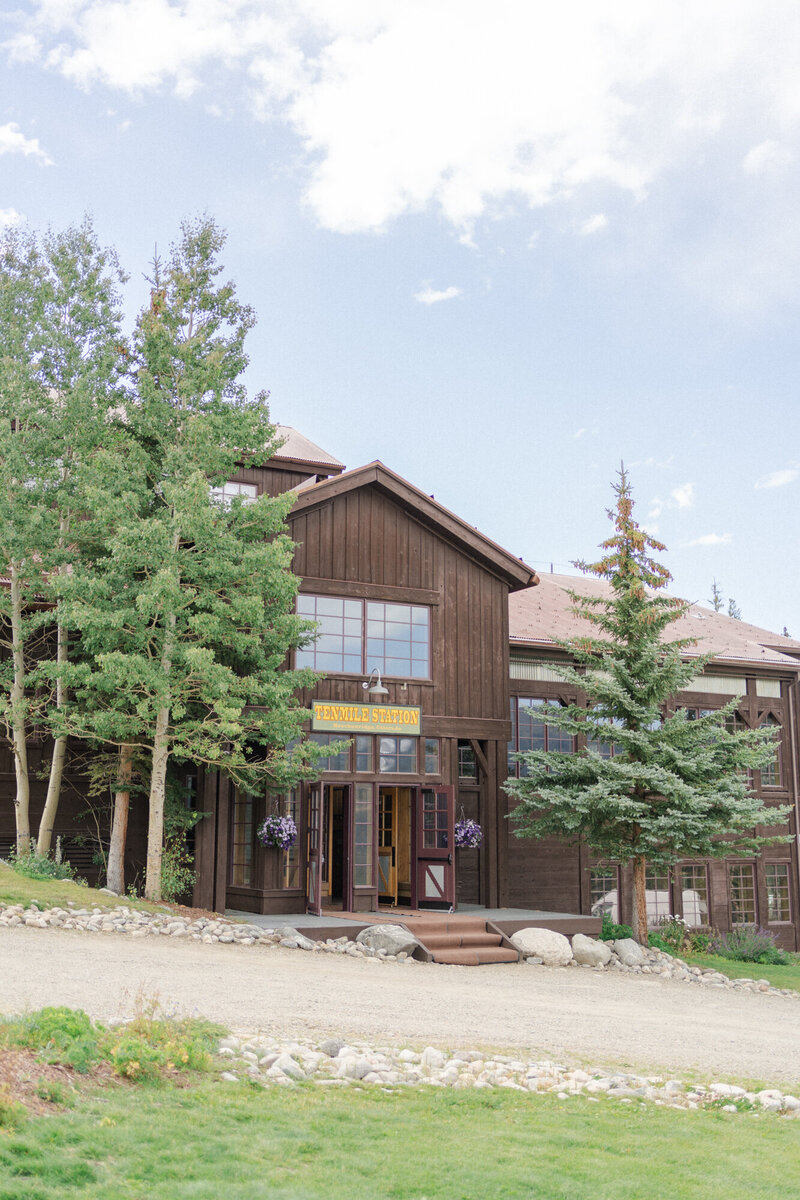 Ten-Mile-Station-Wedding-Breckenridge_Mary-Ann-Craddock-Photography_0024