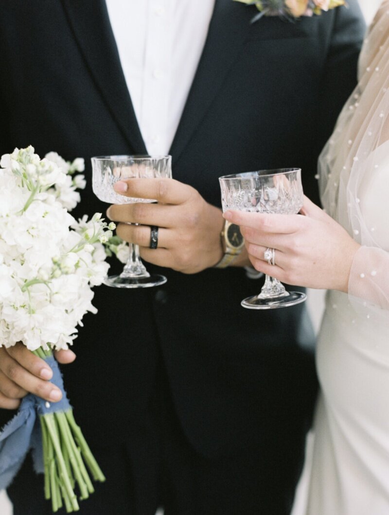 Indiana_Michigan_Wedding Planner_Hotel Carmichael_Carmel Indiana_Wedding Day Editorial_Bride & Groom_Reception_Drinks