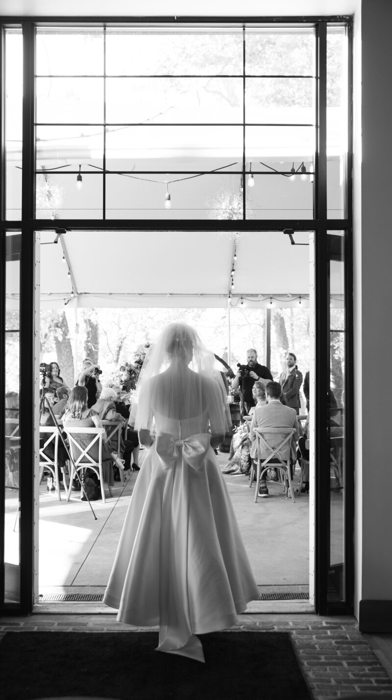 sarah-elizabeth-studio-ohio-wedding-photographer-the-landing-cummins-wedding-friday-ceremony-23