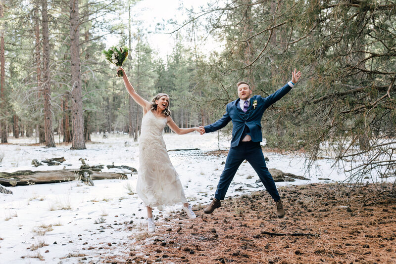 Five-Pine-Lodge-Oregon-winter-elopement-1