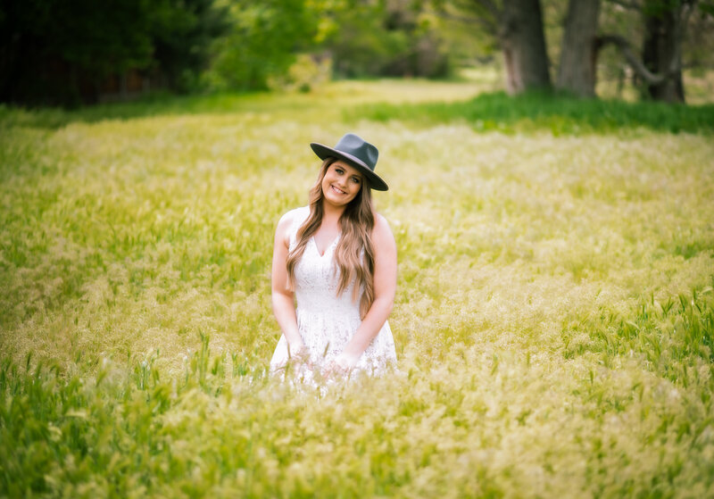 HEIDI NEWBOLT PHOTOGRAPHY SENIOR PICTURES