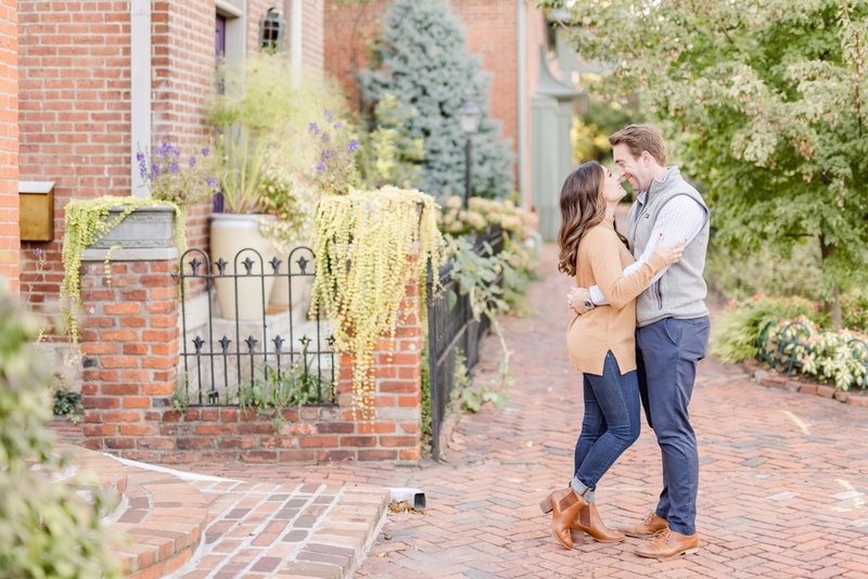 fall-engagement-session-at-scioto-audubon-metro-park_0916