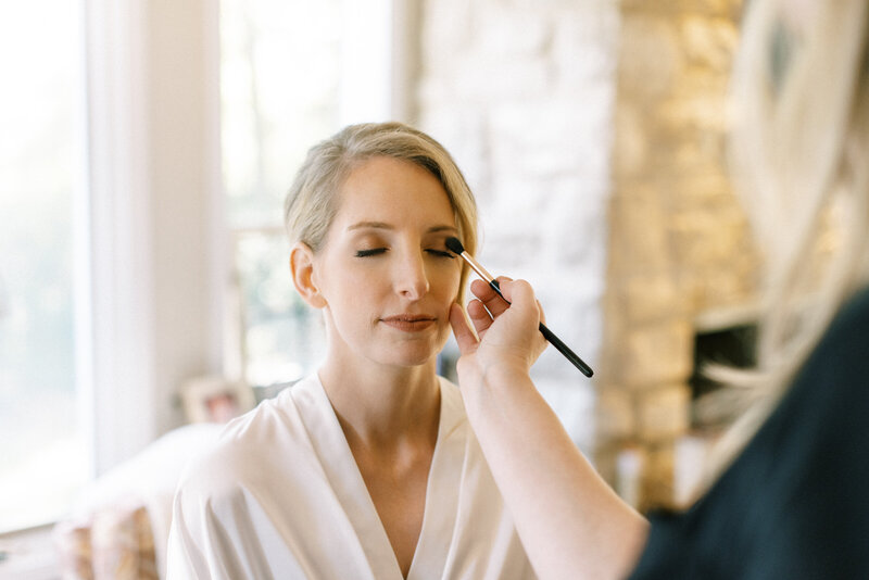 Hannah & Andrew | Getting Ready | by Steph Masat -23.1