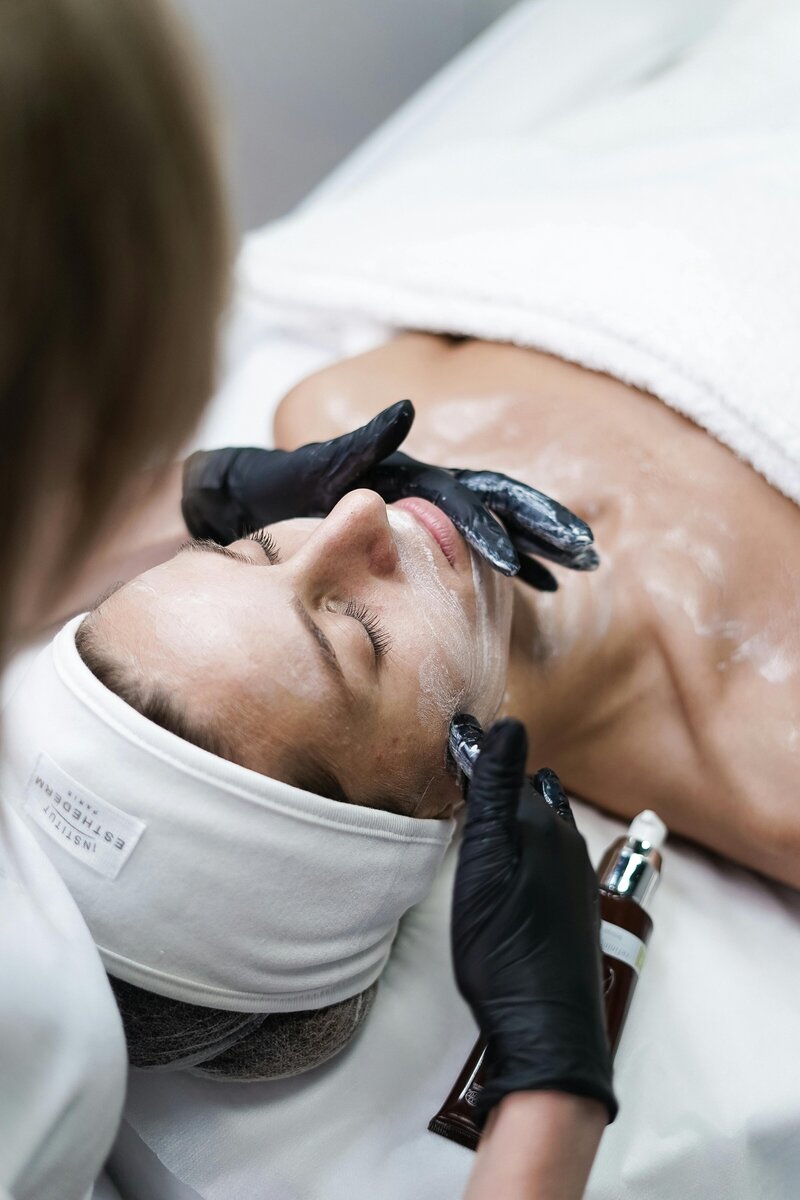	Microneedling treatment to reduce scarring and improve skin texture