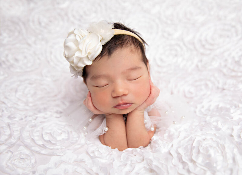 San Antonio baby newborn photography studio lifestyle newborn photographer luxury photo studio