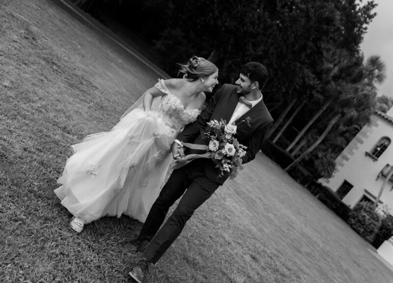 Fernanda Azevedo - Florida Wedding Photographer