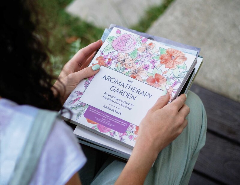 Aromatherapy-cover-lifestyle