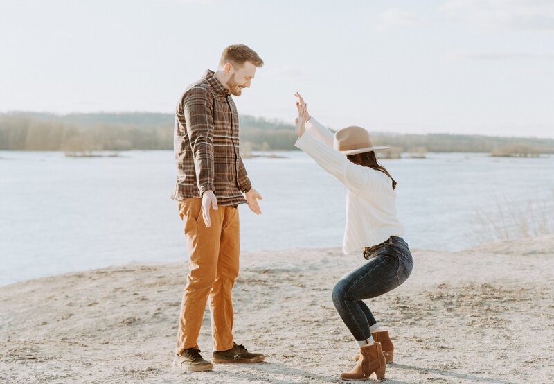 white cliffs of conoy engagement session