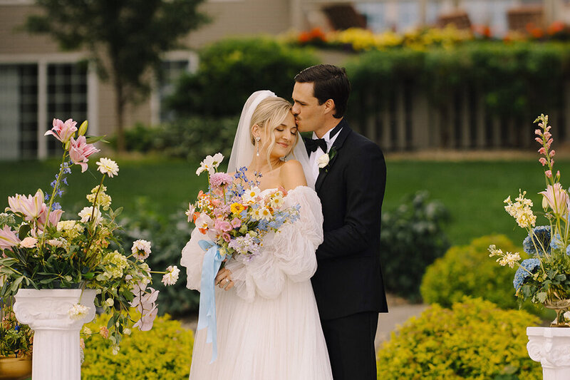 Estes Park Wedding Photographer Denver Wedding Venue Planner Della Terra Mountain Top Fall Colorful Wedding Liz Osban Photography Black Canyon Inn Wyoming Wedding Photographer Elopement Engagement 16
