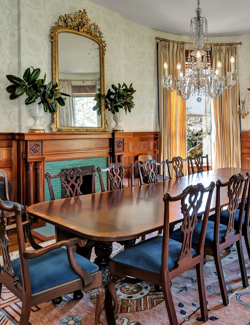 Image of historic UAH Lowe House dining room designed by Huntsville Interior Designer Beverly Farrington