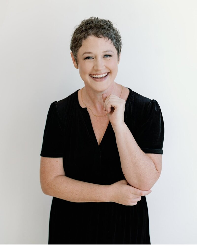 Head shot of Charlottesville Virginia Wedding Photographer Amanda Adams