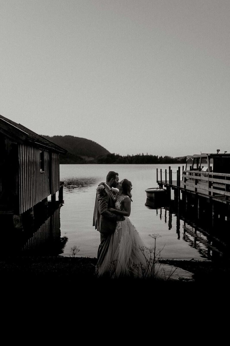 elopement_germany_bavaria_alps_schliersee_wasmeier_freilichtmuseum_schliersee_26