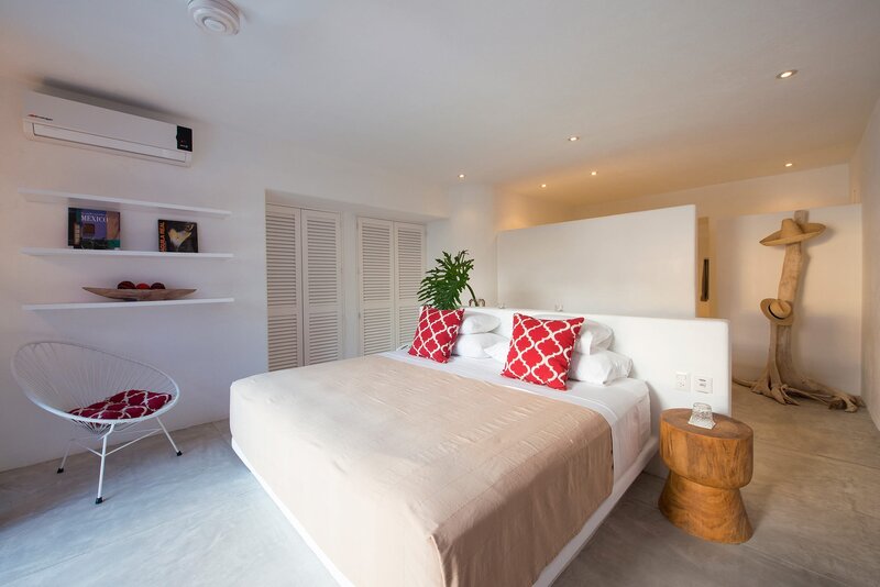 04-2-2-Careyes-Mexico-Properties-Villas-Casita-Azul-Master-Suite-Ocean-View-044