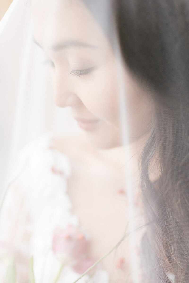 Prague_Wedding_Photographer_Katka_Koncal_Charles_Bridge31