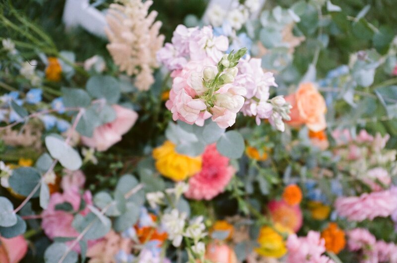 Colorful wedding flowers