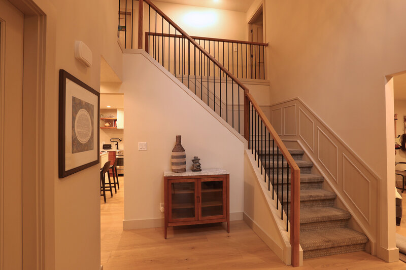 2422 Bay View Place SW 001
