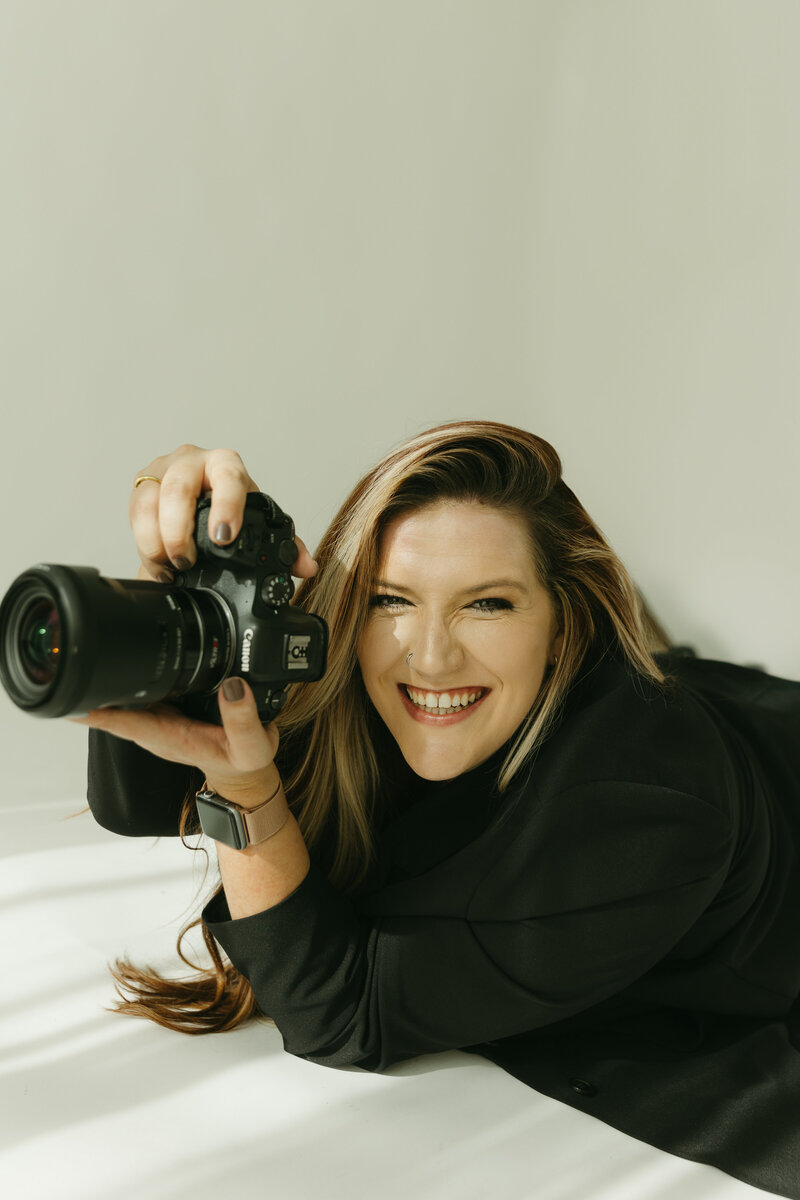 Hi Im Cristeal a Temecula Wedding Photographer