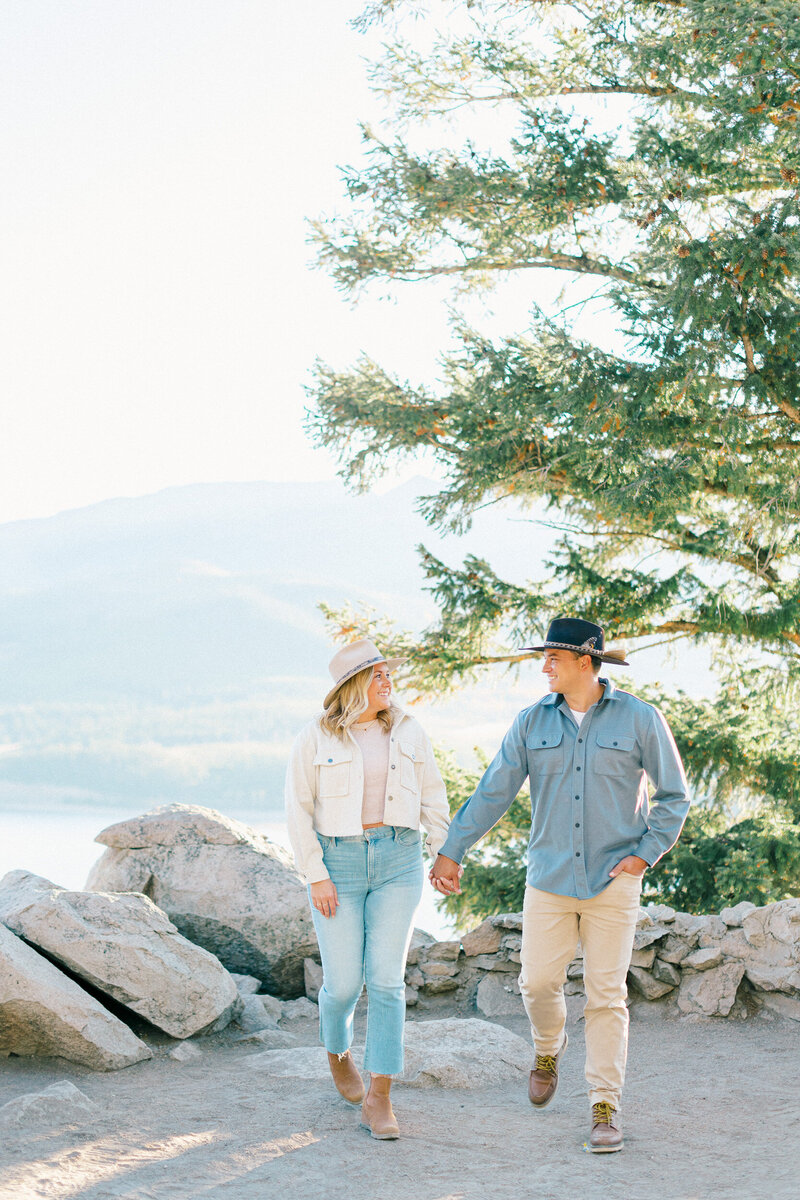 Breckenridge-Fall-Engagement-Photos-19