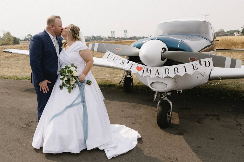 classic-and-documentary-style-wedding-photography-280