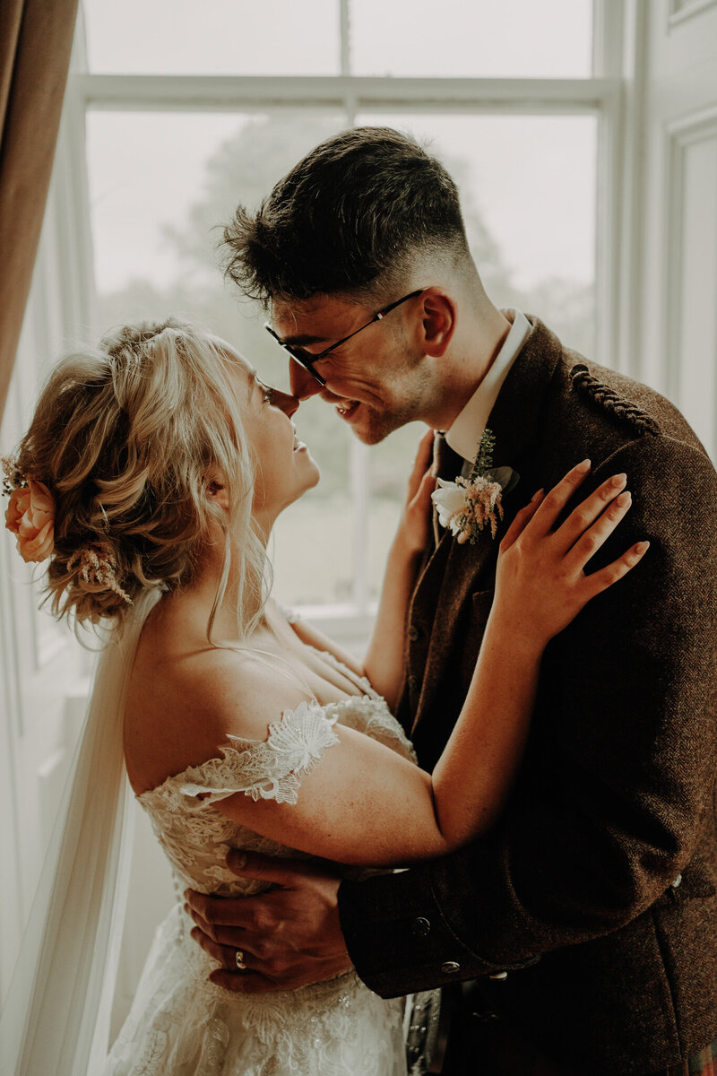 Danielle-Leslie-Photography-2021-alternative-scotland-wedding-photographer-smith-0407