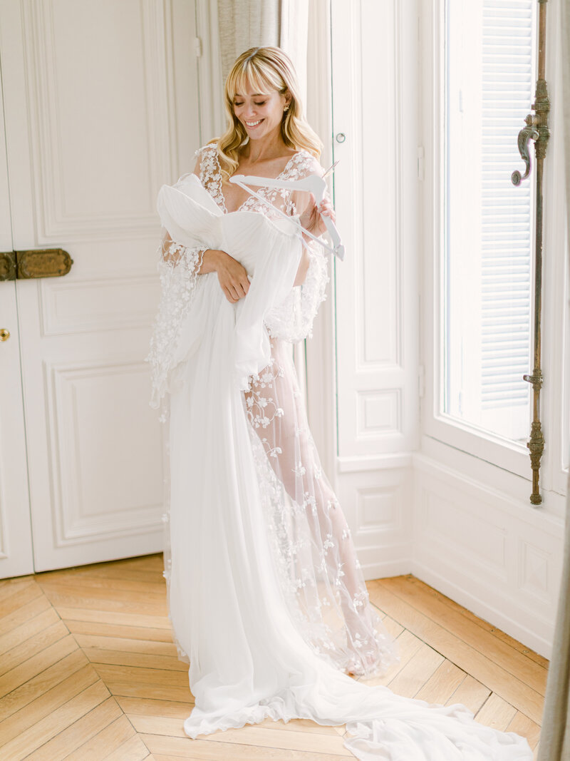 bride_to_be_luxury_wedding_photographer_alon_livne_dress
