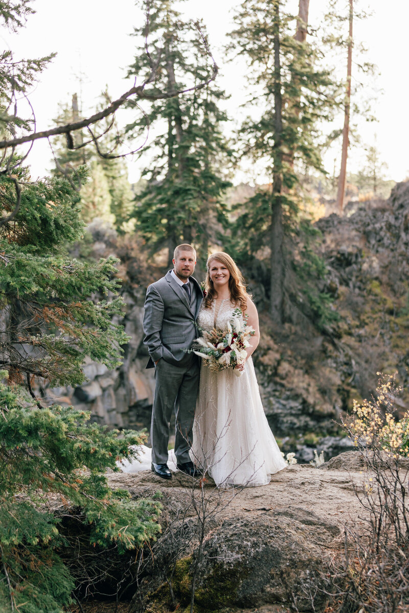 Dillon-Falls-Bend-Elopement-1