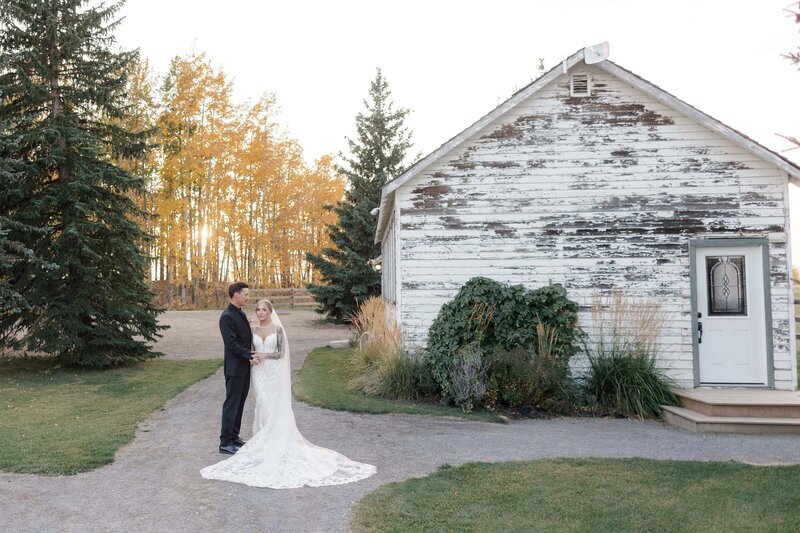 Edmonton Wedding Photos - Pine and Pond Wedding Venue (180)