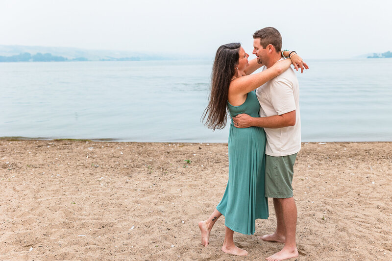 2024 krystal-moore-photography-beach-mini-buffalo-pound-smokey-42