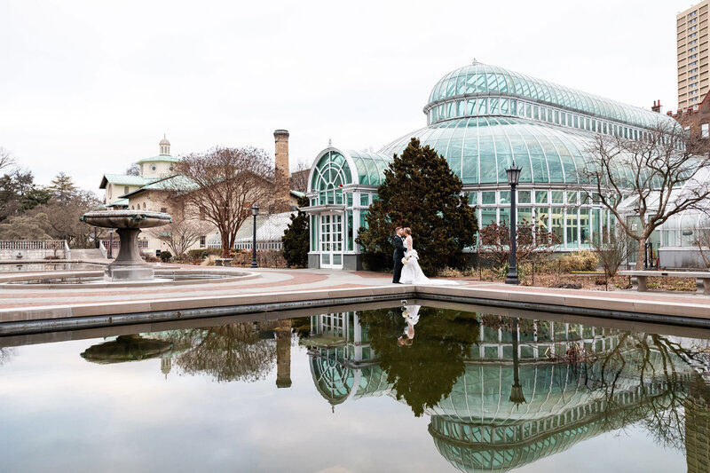 emma-cleary-new-york-nyc-wedding-photographer-videographer-wedding-venue-brooklyn-botanical-garden-1