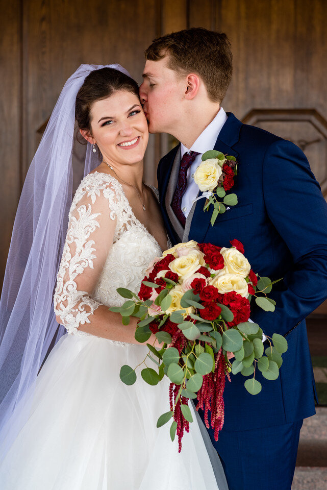 Austin-wedding-florist-glitter-poppy-burgundy- (36)