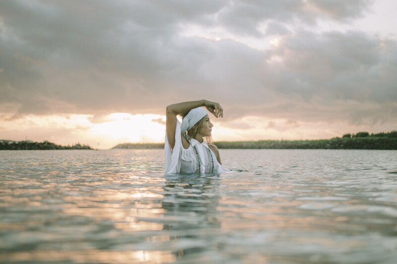 HarJiwan Posing in Ocean