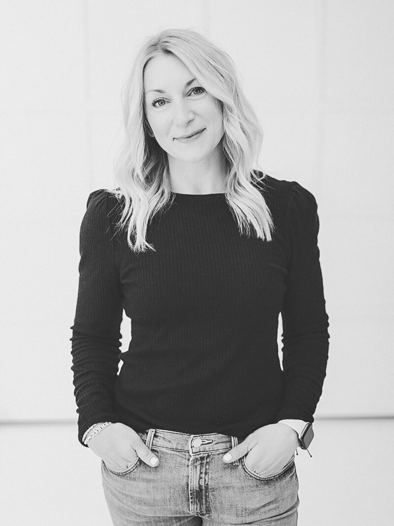 Lyndseylew Photography headshot in Denver, Colorado