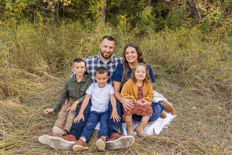 2023 krystal moore photography moose jaw fall family photos-21