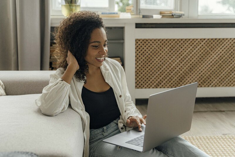 Individual online therapy for a woman