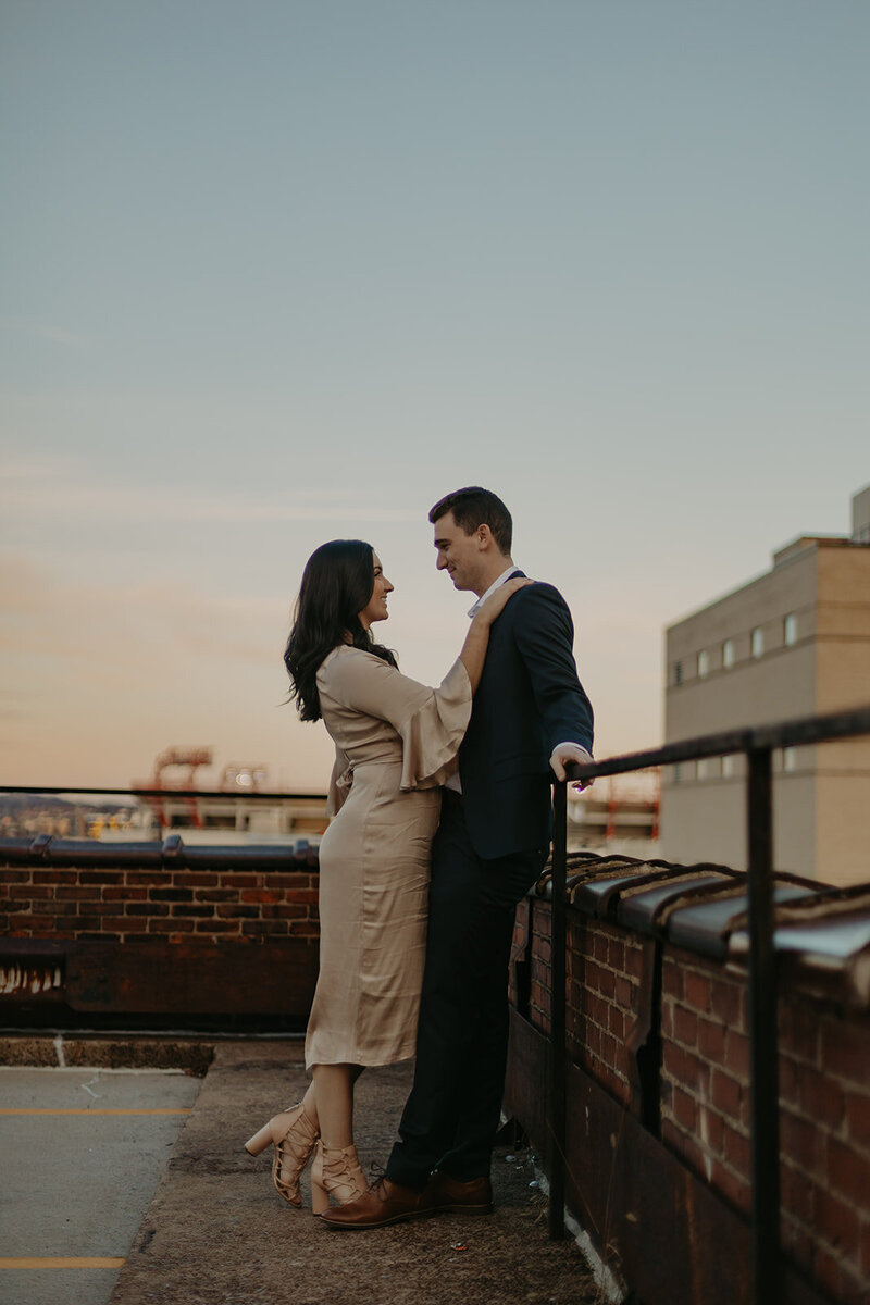 couple on downtown nashville rooftop