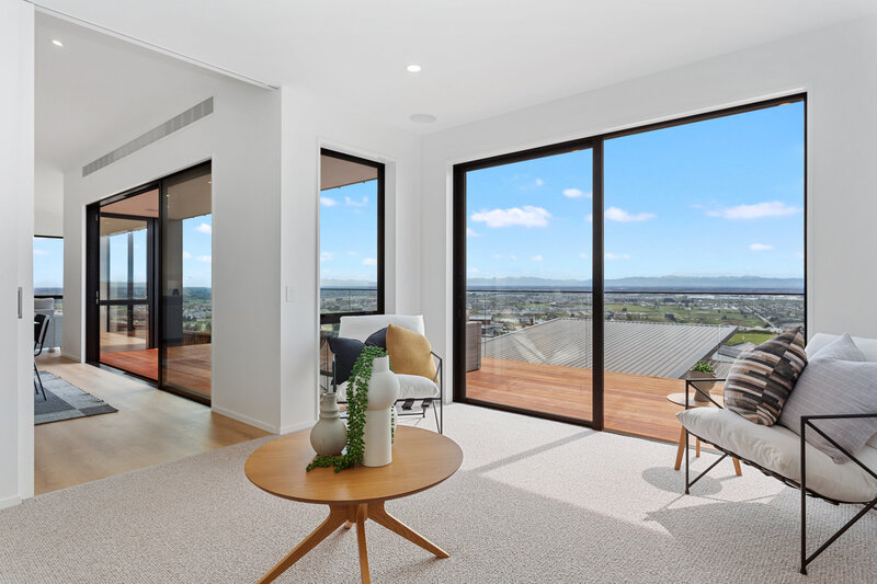 open plan living and dinng